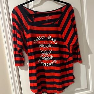 Gap M 3/4 sleeve red striped tshirt